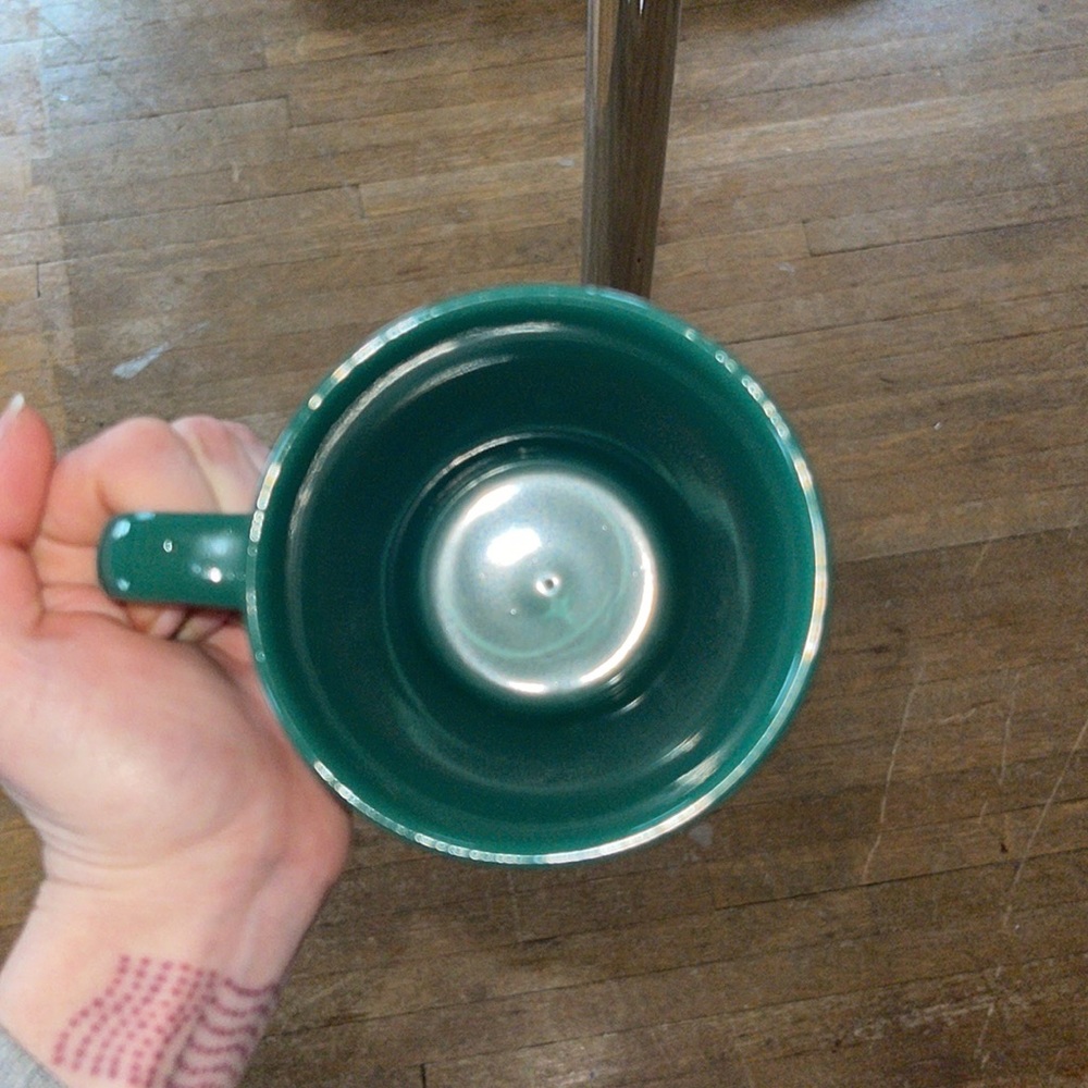 Green mug - Picture 3 of 7